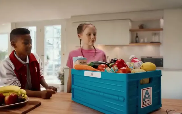 ALDI Emojis in-game case film still